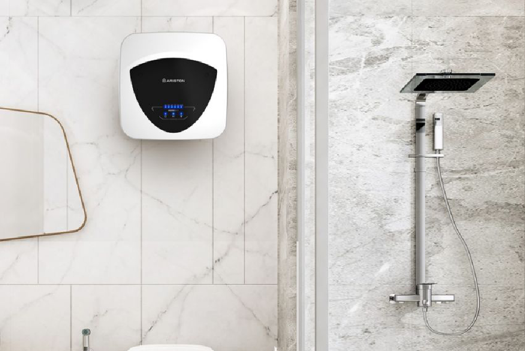 ariston-andris-lux-15l-wi-fi-water-heater-photo-singapore