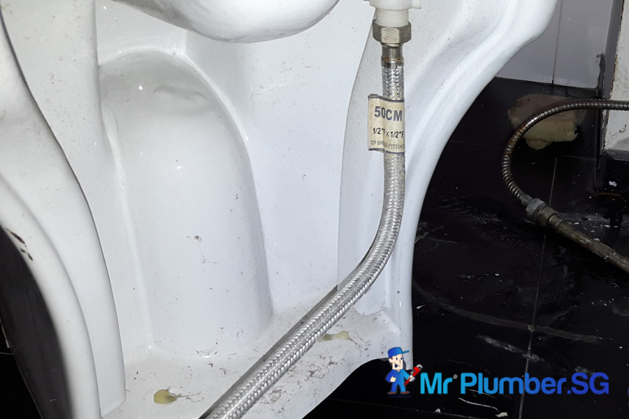 toilet-bowl-has-visible-cracks-image-mr-plumber-